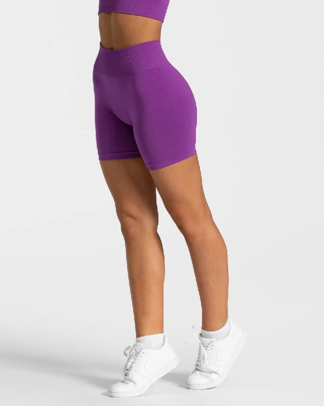 Timeless Scrunch Short "Violett"