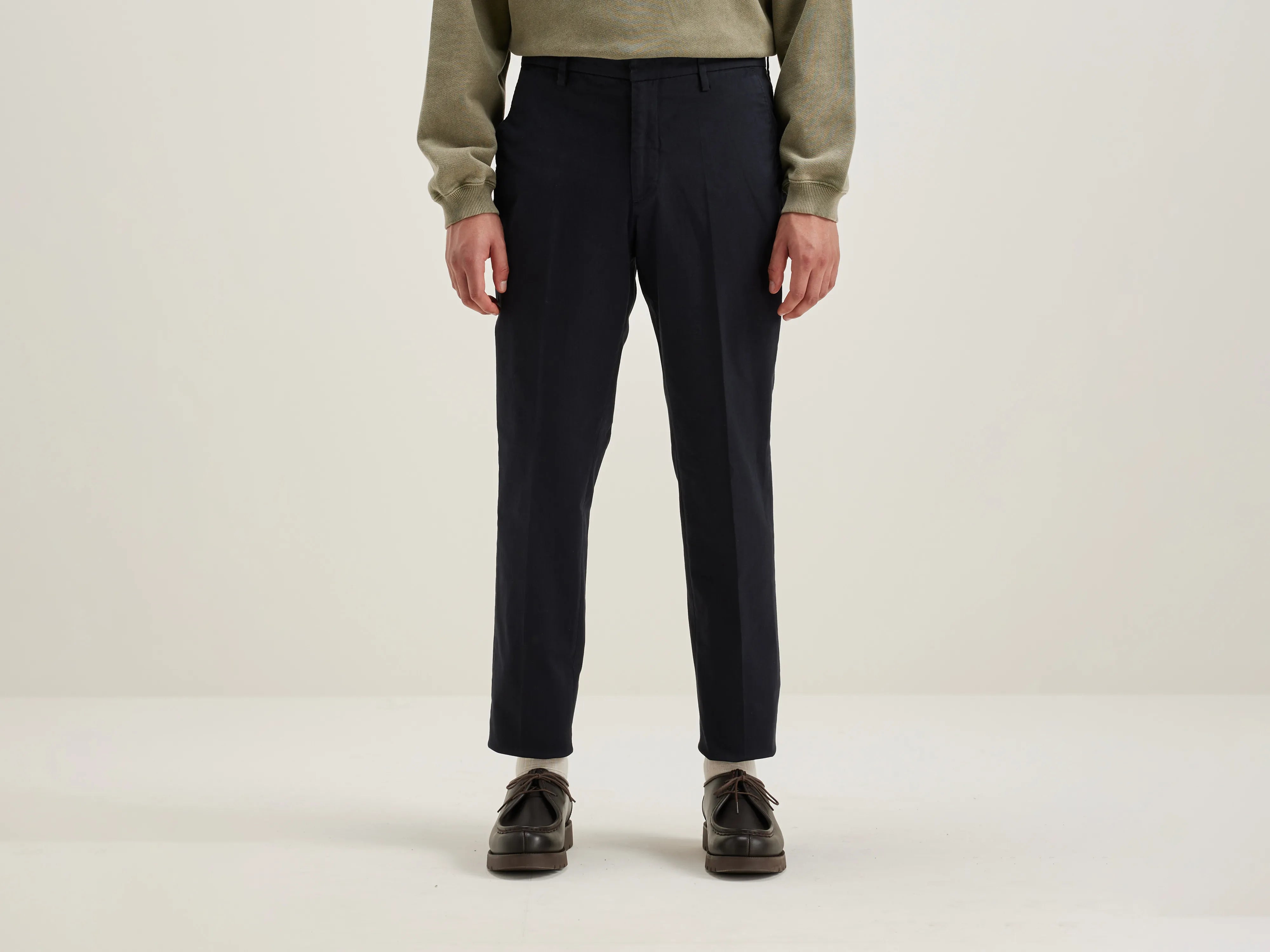 Stanley tapered trousers (242 / M / NAVY)